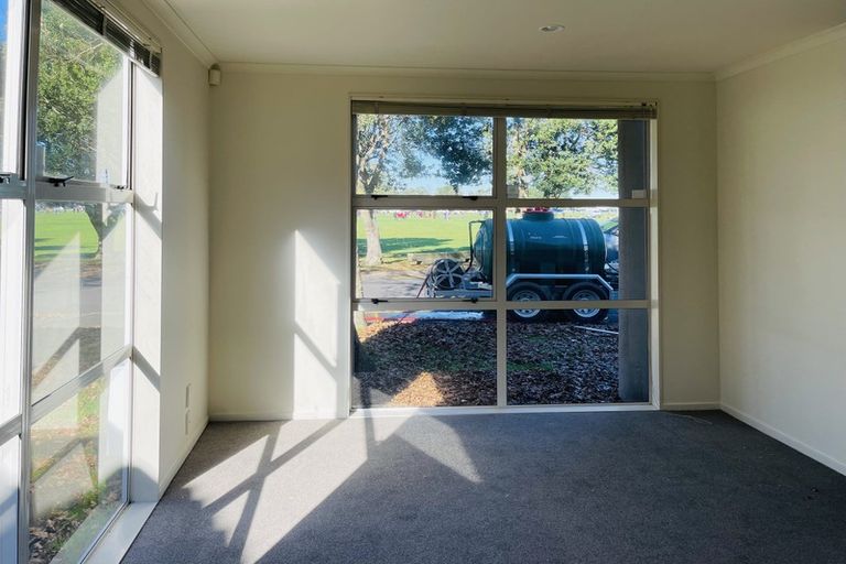 Photo of property in 26 Figaro Crescent, Takanini, 2112