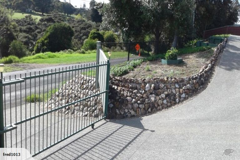 Photo of property in 64 Pacific Parade, Army Bay, Whangaparaoa, 0930