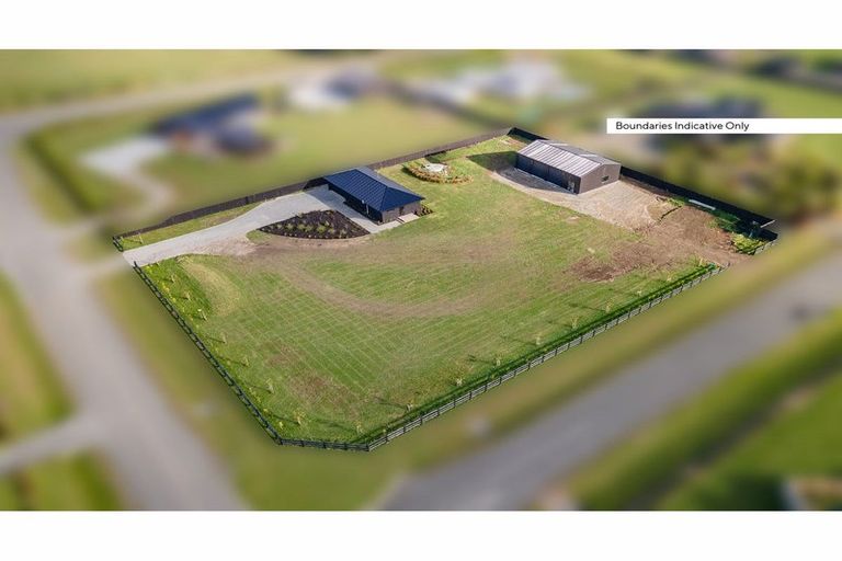 Photo of property in 1 Hampton Drive, Swannanoa, 7692