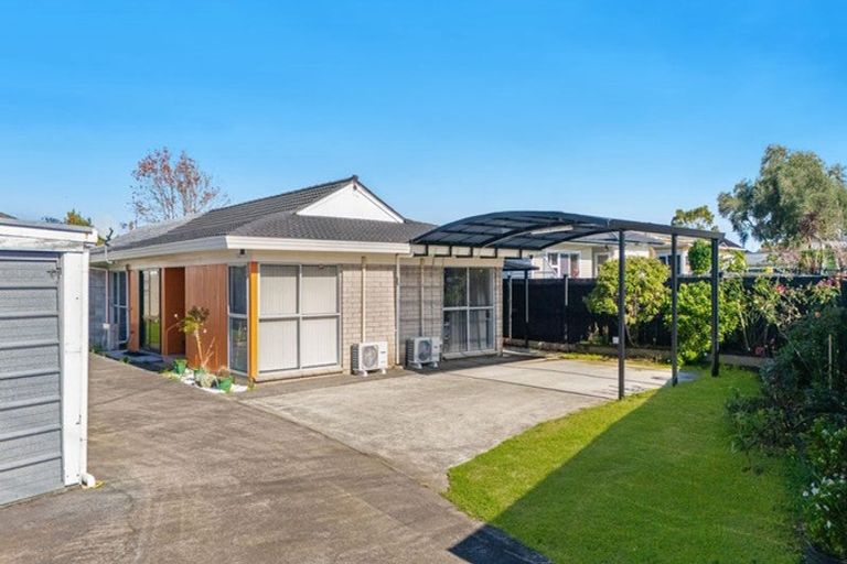 Photo of property in 1/57 Victoria Road, Papatoetoe, Auckland, 2025