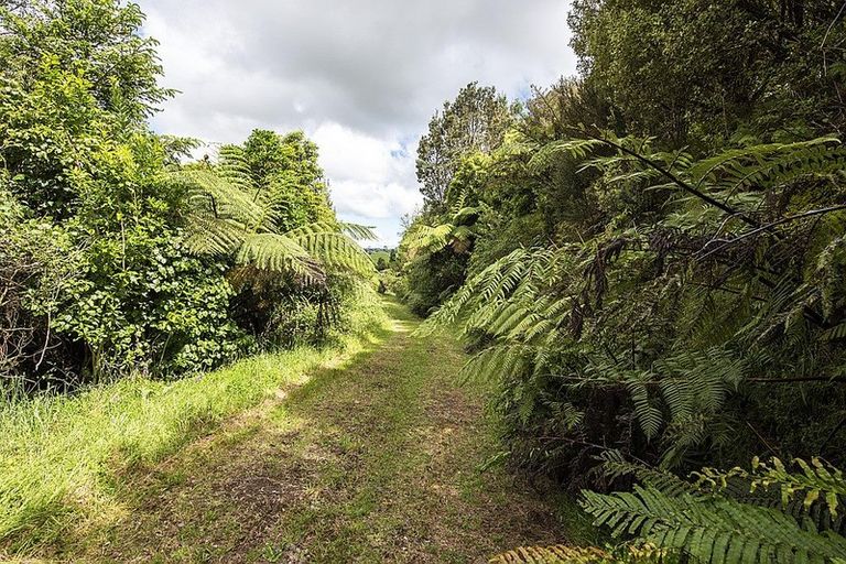 Photo of property in 325 Kaipi Road, Hillsborough, New Plymouth, 4372