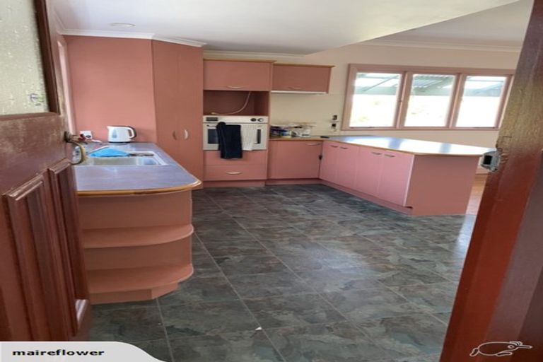 Photo of property in 30 Beach Road, Onerahi, Whangarei, 0110