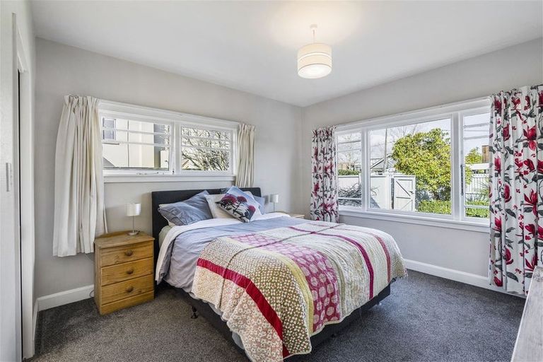 Photo of property in 15 Roa Road, Fendalton, Christchurch, 8041