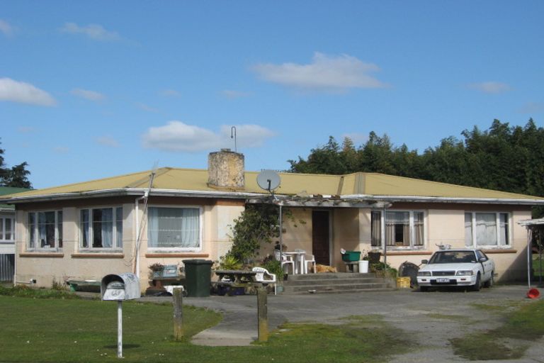Photo of property in 14 Rimu Street, Edgecumbe, 3120