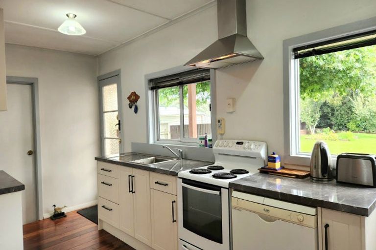 Photo of property in 17 Nelson Street, Feilding, 4702