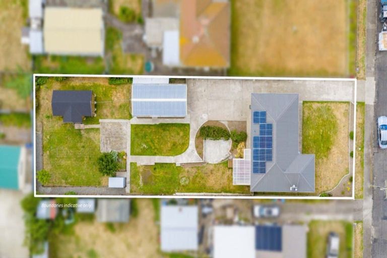 Photo of property in 6 Montgomery Street, Waipukurau, 4200