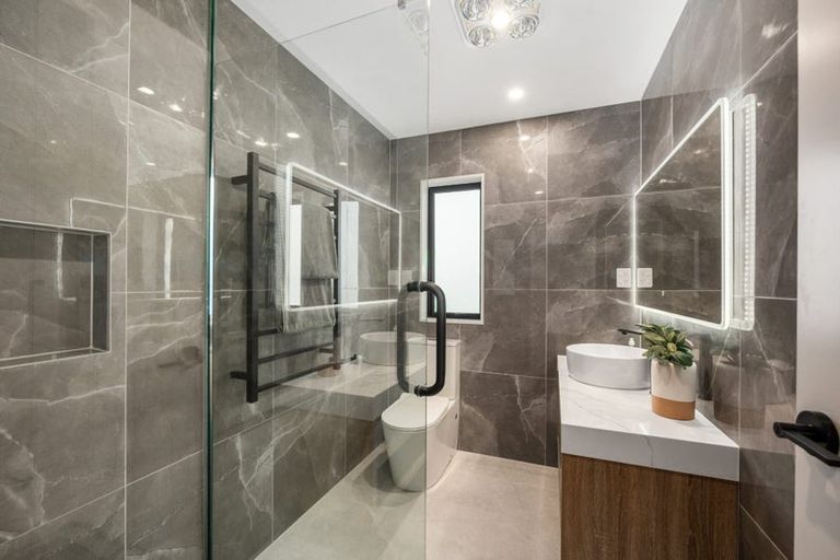 Photo of property in 8 Lumber Rise, Swanson, Auckland, 0614