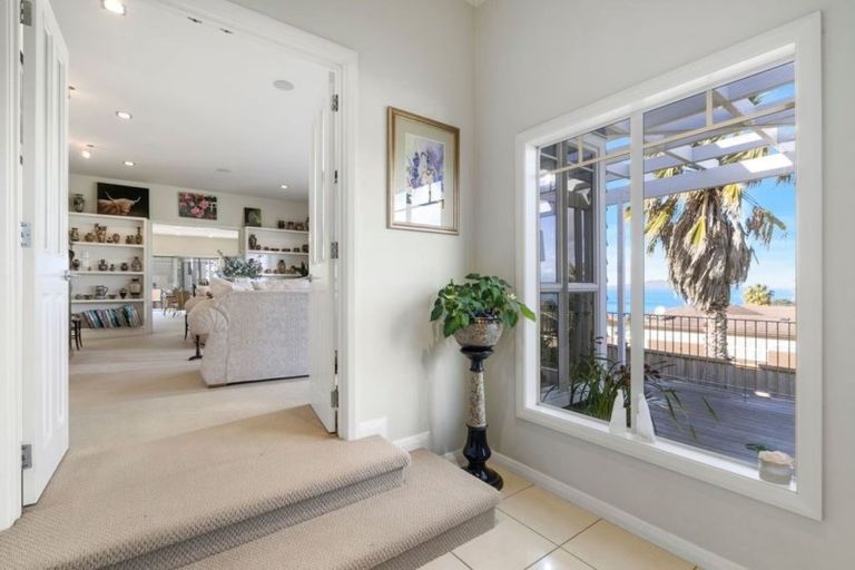 Photo of property in 36a Sharon Road, Waiake, Auckland, 0630