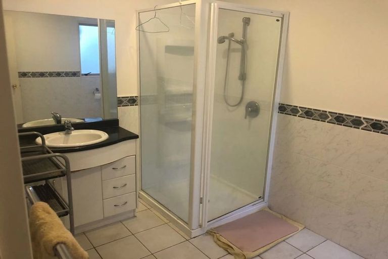 Photo of property in 28 Killybegs Drive, Pinehill, Auckland, 0632