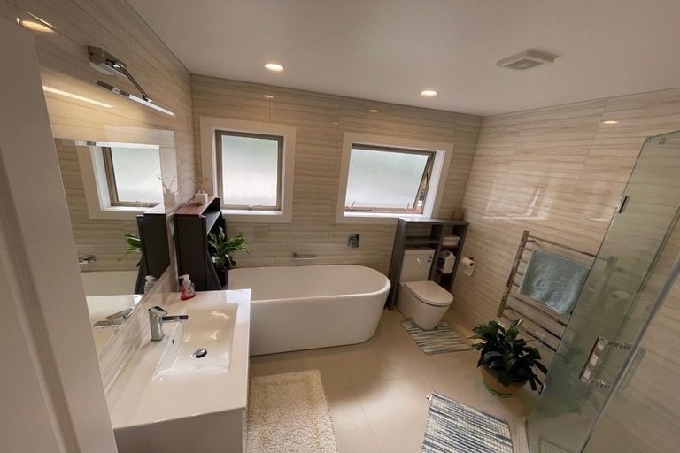 Photo of property in 2 Fitzwilliam Drive, Torbay, Auckland, 0630