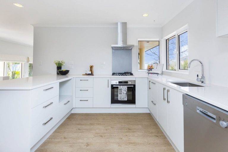 Photo of property in 7 Carlow Grove, Birchville, Upper Hutt, 5018