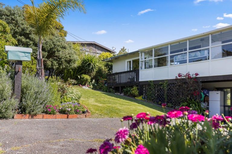 Photo of property in 4 Seatoun Avenue, Leigh, Warkworth, 0985