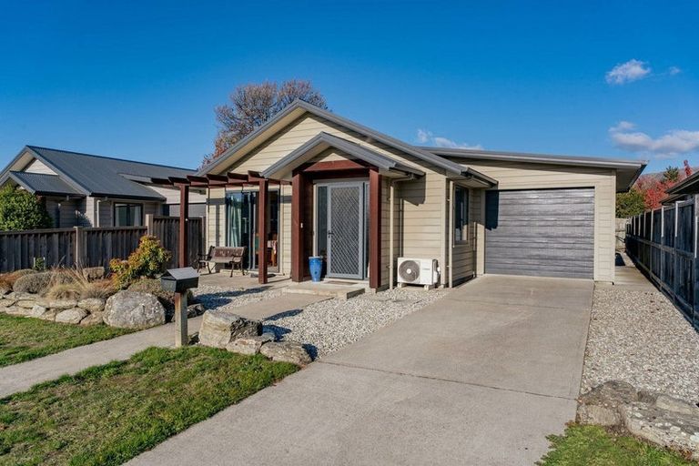 Photo of property in 206 Warren Street, Wanaka, 9305