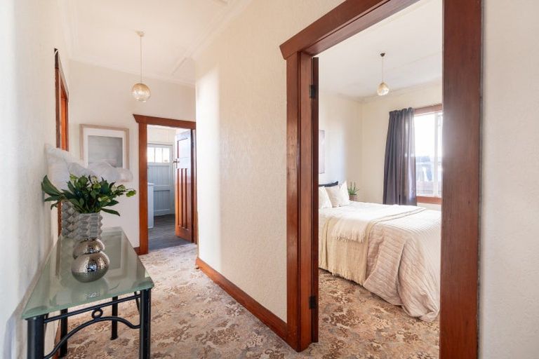 Photo of property in 17 Royal Crescent, Saint Kilda, Dunedin, 9012