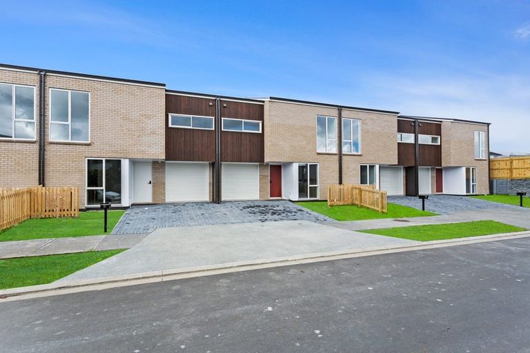 Photo of property in 53 Roundel Crescent, Whenuapai, Auckland, 0618