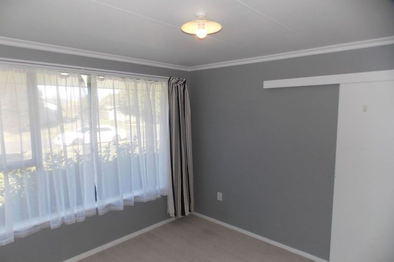 Photo of property in 9 Paradise Place, Milson, Palmerston North, 4414