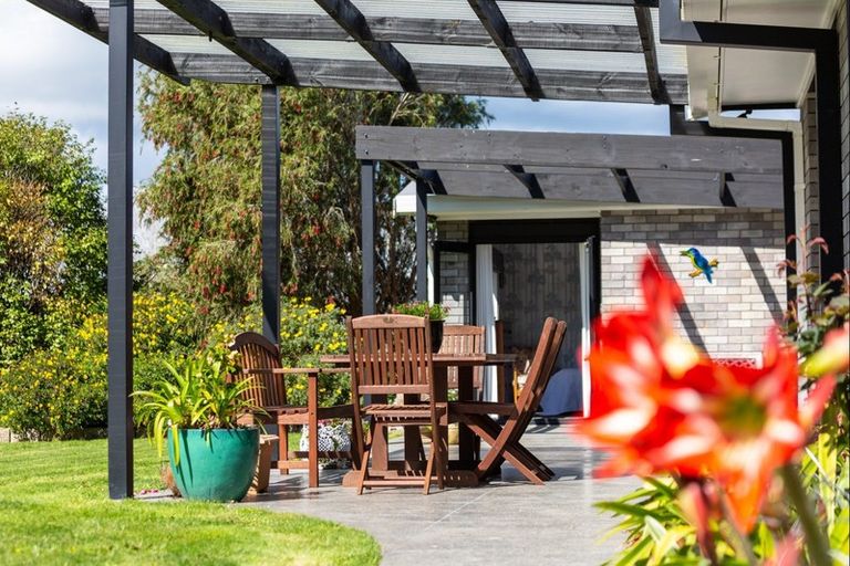 Photo of property in 1343 Kahikatea Flat Road, Kaukapakapa, 0871