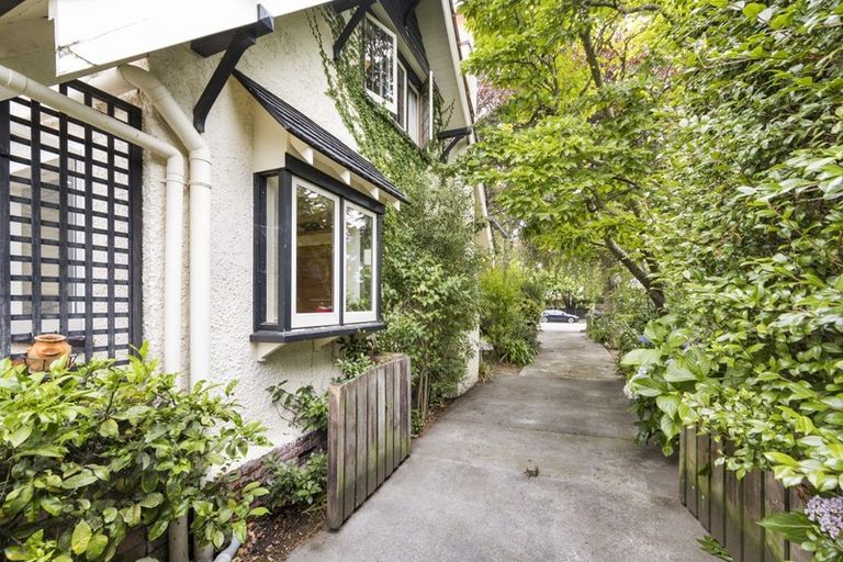 Photo of property in 27 Alan Street, Palmerston North, 4414