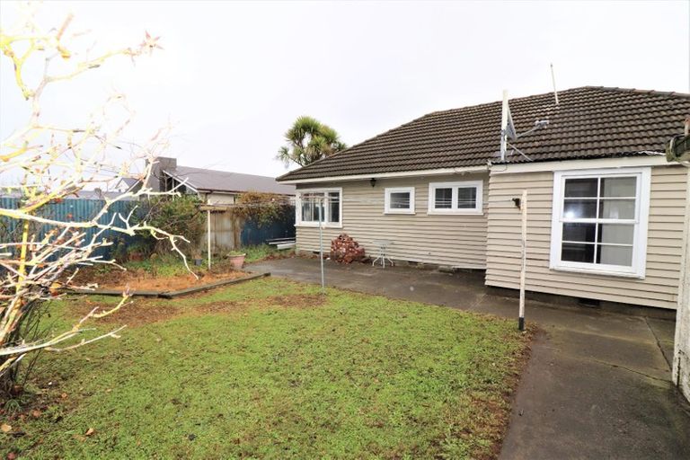 Photo of property in 45 Cuffs Road, Wainoni, Christchurch, 8061