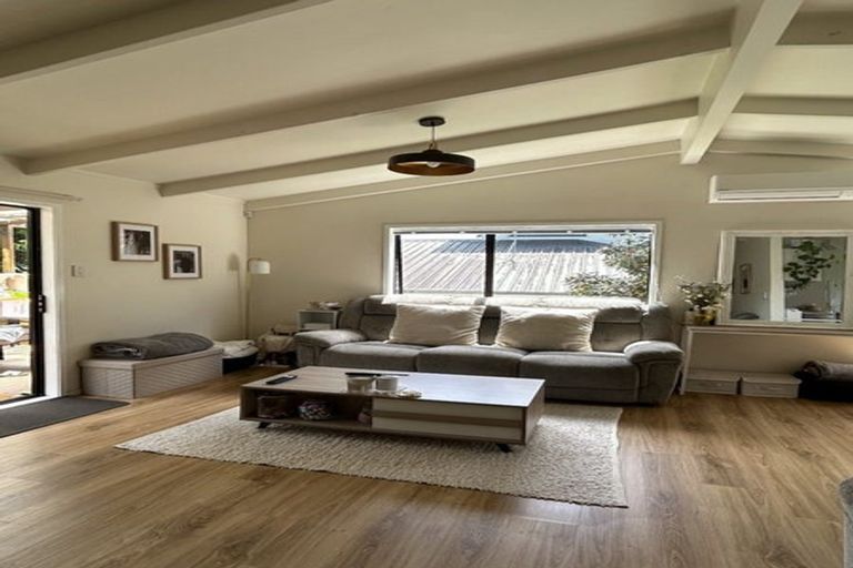 Photo of property in 3a Universal Drive, Henderson, Auckland, 0610