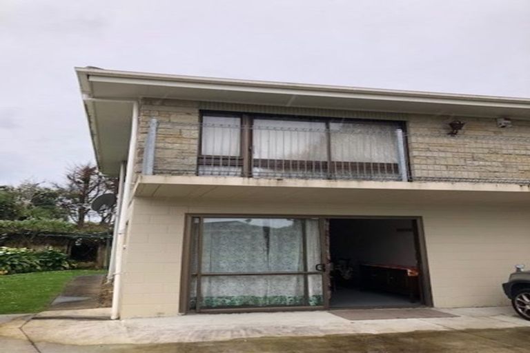 Photo of property in 14 Fairdale Avenue, Red Hill, Papakura, 2110