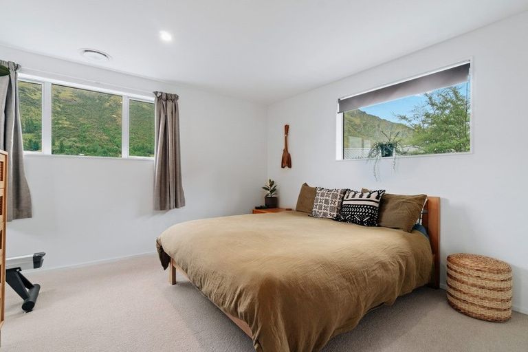 Photo of property in 7 Haines Way, Arthurs Point, Queenstown, 9371