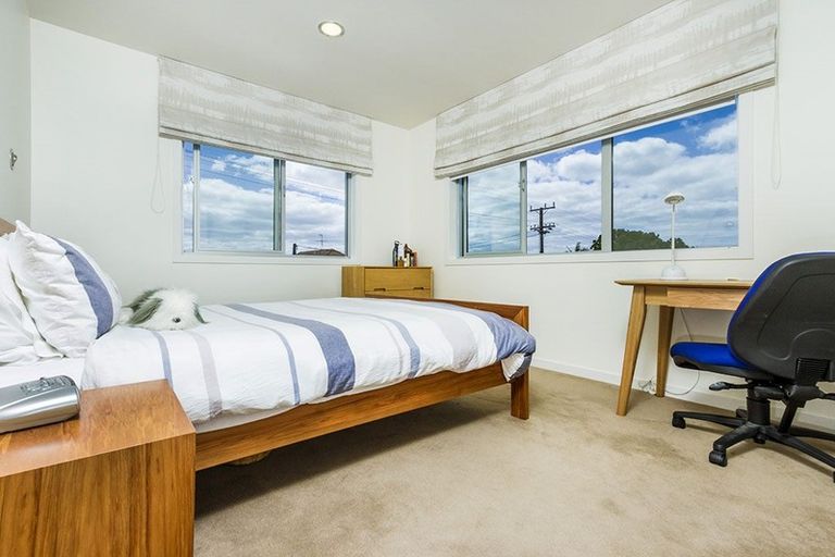 Photo of property in 8 Sylvan Park Avenue, Milford, Auckland, 0620