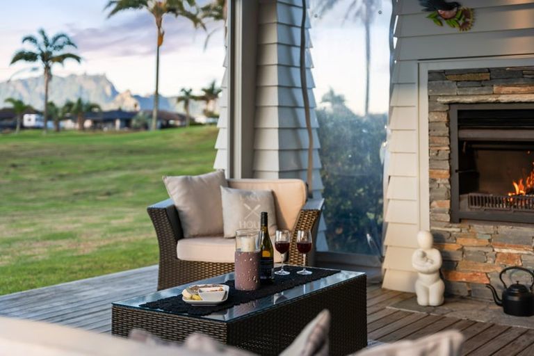 Photo of property in 89 Barbados Way, One Tree Point, 0118