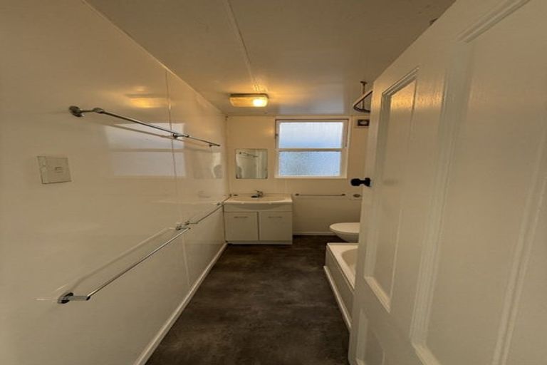 Photo of property in 73 Pirie Street, Mount Victoria, Wellington, 6011