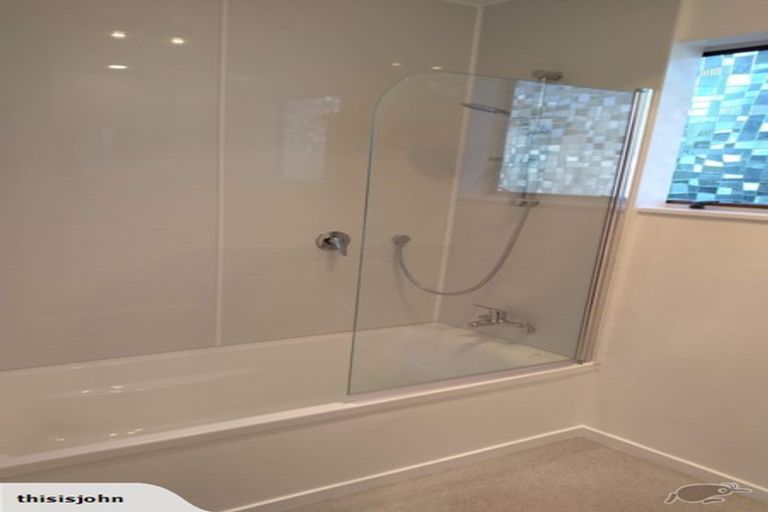 Photo of property in 84 Taylor Terrace, Tawa, Wellington, 5028