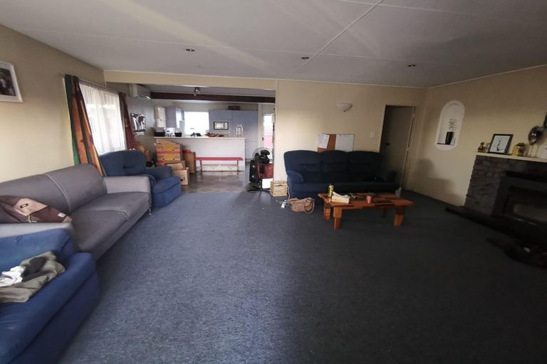 Photo of property in 49 Tait Drive, Greenmeadows, Napier, 4112