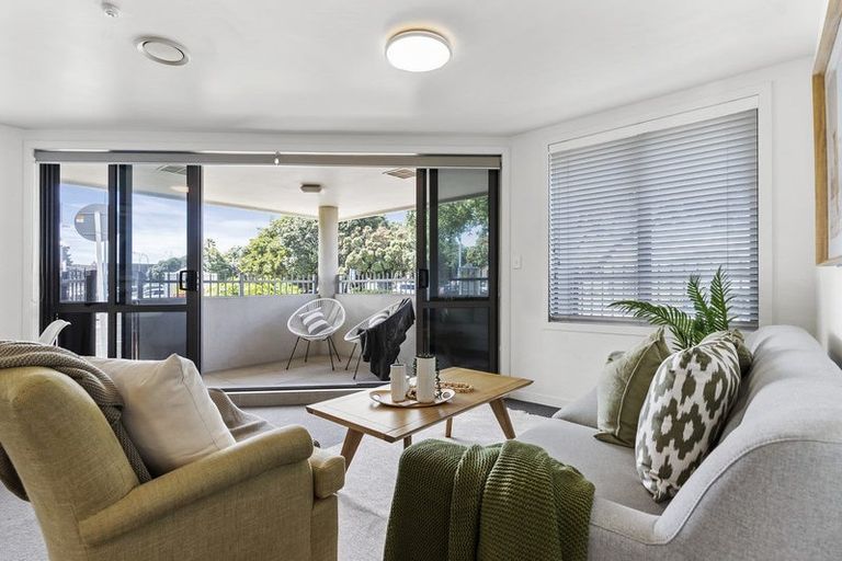 Photo of property in Anchorage Apartments, 104/36 Victoria Road, Mount Maunganui, 3116