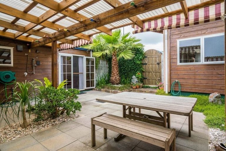 Photo of property in 12 Hillside Avenue, Mangawhai Heads, Mangawhai, 0505