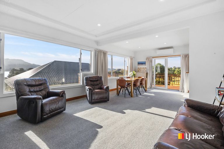 Photo of property in 17 Roebuck Rise, Broad Bay, Dunedin, 9014