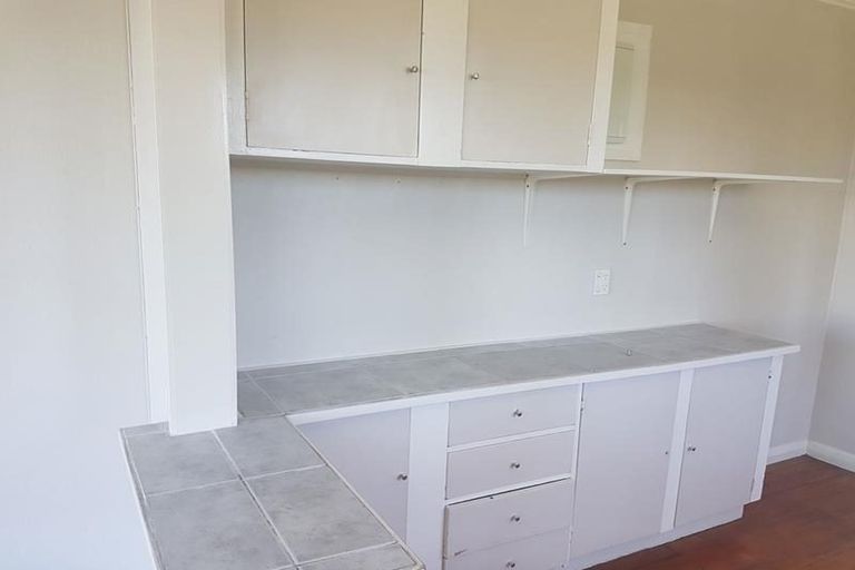 Photo of property in 213 Titirangi Road, Titirangi, Auckland, 0604