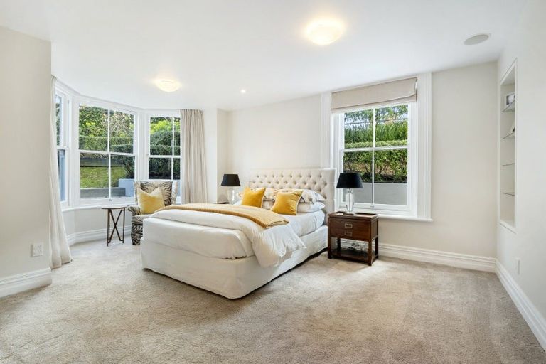 Photo of property in 73 Hinemoa Street, Birkenhead, Auckland, 0626