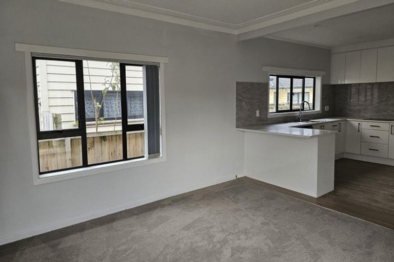 Photo of property in 4 Plunket Avenue, Papatoetoe, Auckland, 2104