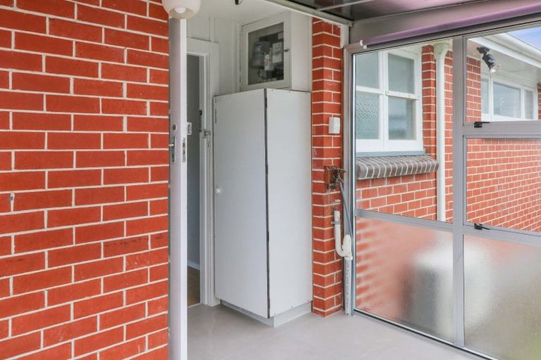 Photo of property in 8a Stamford Grove, Avalon, Lower Hutt, 5011