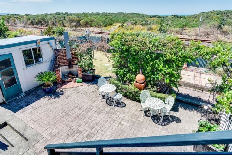 Photo of property in 68 Rogers Road, Bay View, Napier, 4104