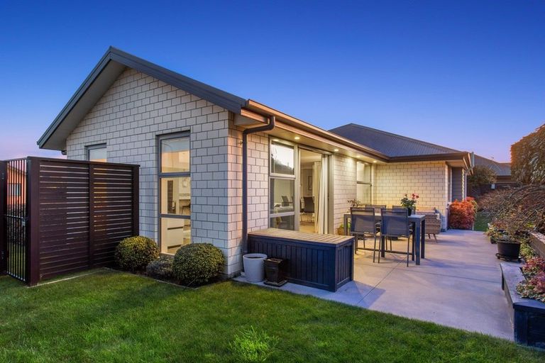 Photo of property in 39 Burford Way, Rolleston, 7615