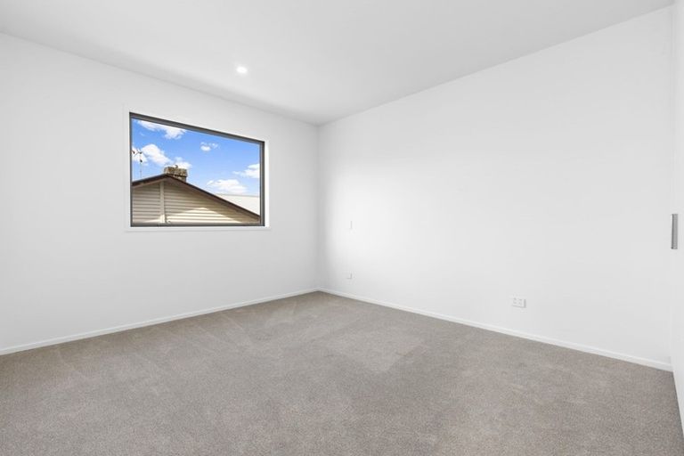 Photo of property in 2/12 Killarney Road, Frankton, Hamilton, 3204