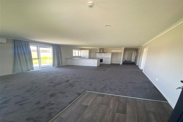 Photo of property in 10 Huntaway Lane, Dunsandel, 7682