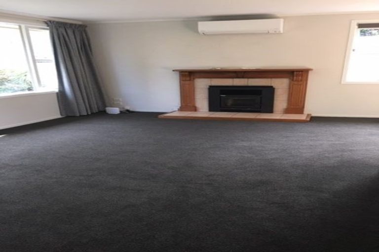 Photo of property in 8a Wharepaina Crescent, Springfield, Rotorua, 3015