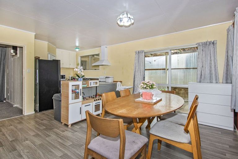 Photo of property in 3 Rose Place, Te Kamo, Whangarei, 0112