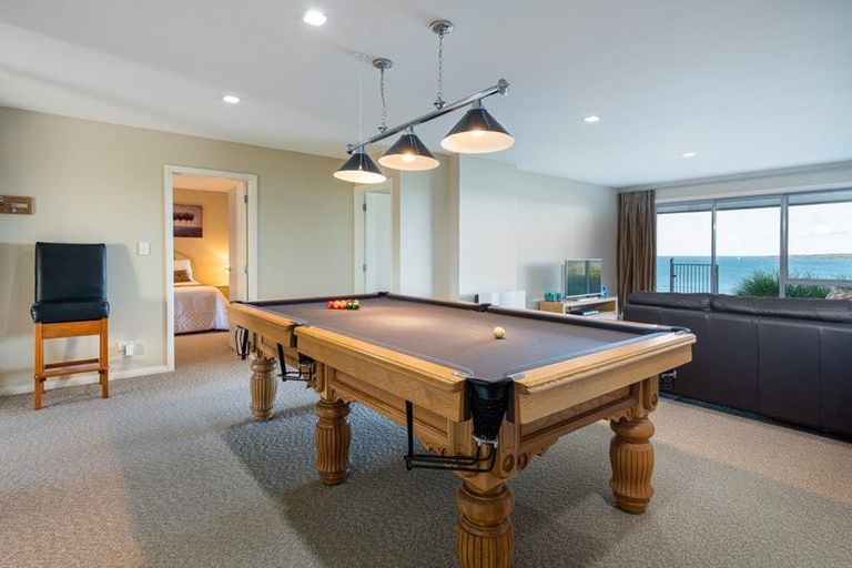 Photo of property in 52 Seacliffe Avenue, Belmont, Auckland, 0622