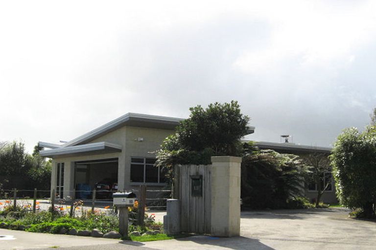 Photo of property in 13 Homewood Avenue, Levin, 5510