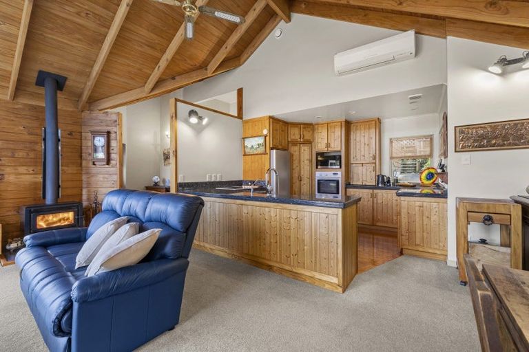 Photo of property in 24 Stewart Street, Raglan, 3225