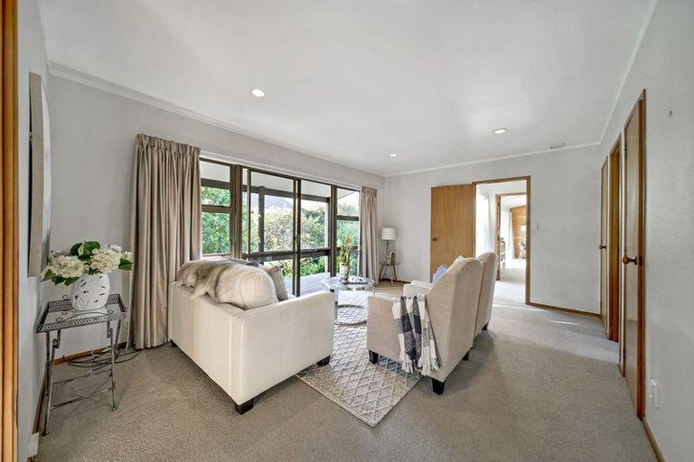 Photo of property in 3 Orinda Close, Botany Downs, Auckland, 2010