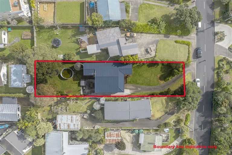 Photo of property in 21 Rimu Road, Stanmore Bay, Whangaparaoa, 0932