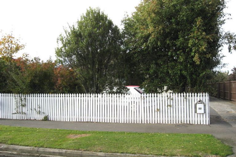 Photo of property in 32 Primrose Street, Northcote, Christchurch, 8052